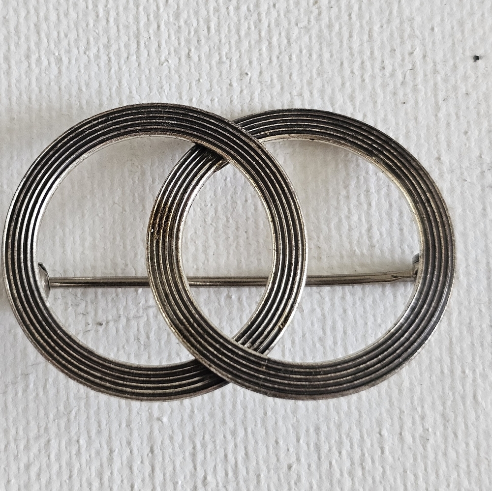 Vintage Signed Beau Sterling Interlocking Circles Brooch Pin